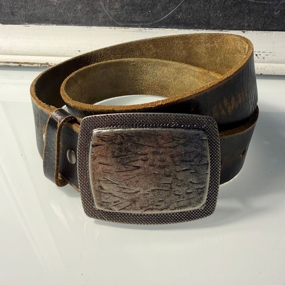VTG Bill Adler Distressed Brown Leather Belt with Textured Silver Trophy Plate B